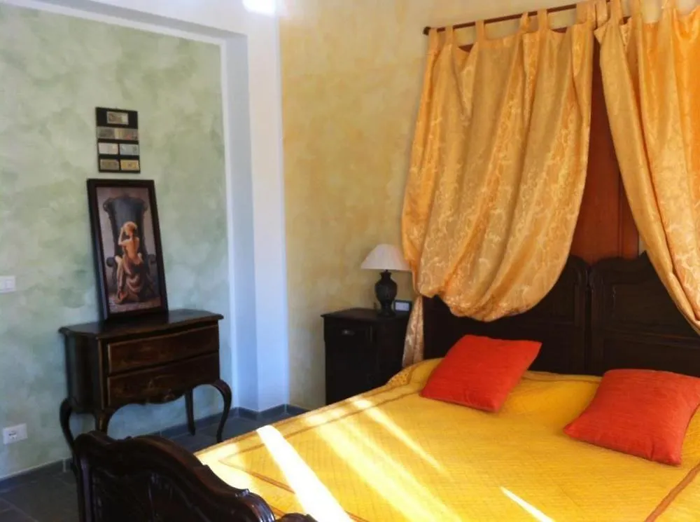 Villamir B&B Albenga 3*,  Italy