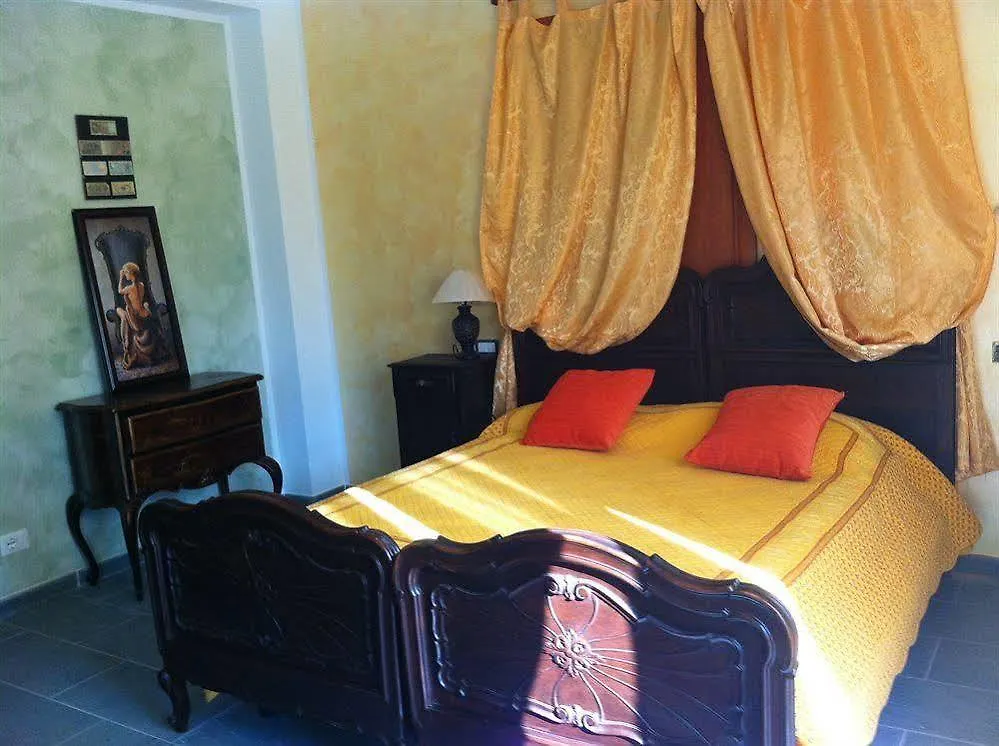 Villamir B&B Albenga 3*,